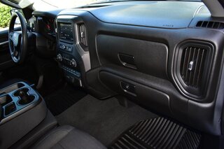 2026 Chevrolet Silverado 1500 2WD Crew Cab 147" Custom — photo 15