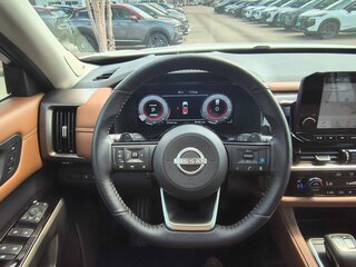2024 Nissan Pathfinder Platinum — photo 15