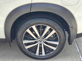 2024 Nissan Pathfinder Platinum — photo 9