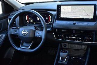 2025 Nissan Rogue FWD SL — photo 10