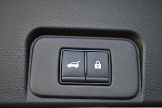 2025 Nissan Rogue FWD SL — photo 15