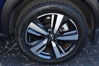 2025 Nissan Rogue FWD SL — photo 8