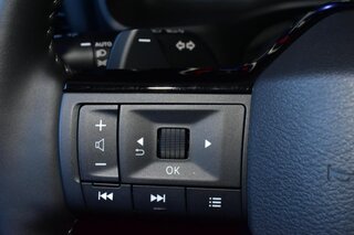 2025 Nissan Rogue FWD SL — photo 24