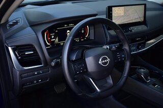 2025 Nissan Rogue FWD SL — photo 17