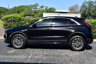 2025 Cadillac XT4 FWD 4dr Premium Luxury — photo 2