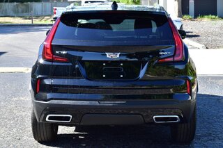 2025 Cadillac XT4 FWD 4dr Premium Luxury — photo 4