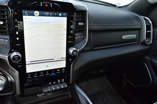 2023 Ram 1500 Laramie 4x4 Crew Cab 5'7" Box — photo 17
