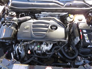 2011 Buick Regal 4dr Sdn CXL Turbo TO4 (Russelsheim) *Ltd Avail* — photo 16