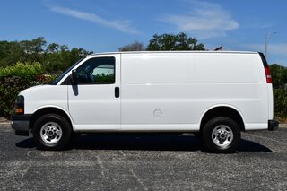 2021 GMC Savana Cargo Van RWD 2500 135" — photo 2