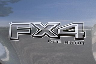 2025 Ford F-150 XLT 4WD SuperCrew 5.5' Box — photo 9