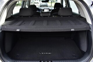 2025 Hyundai Venue SEL IVT — photo 12