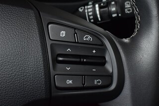 2025 Hyundai Venue SEL IVT — photo 19