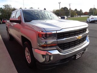 2018 Chevrolet Silverado 1500 LT Crew Cab 4WD — photo 4