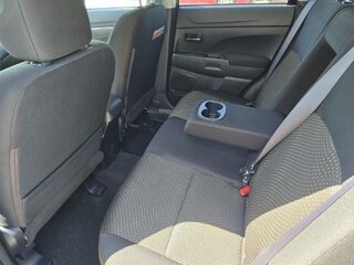 2016 Mitsubishi Outlander Sport 2.0 ES — photo 10