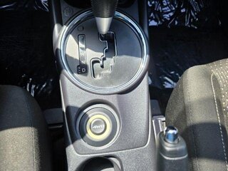 2016 Mitsubishi Outlander Sport 2.0 ES — photo 12