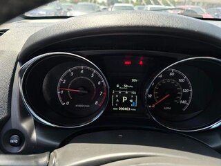 2016 Mitsubishi Outlander Sport 2.0 ES — photo 13