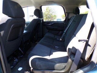 2010 Chevrolet Tahoe LS 2WD — photo 4