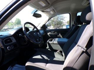 2010 Chevrolet Tahoe LS 2WD — photo 3