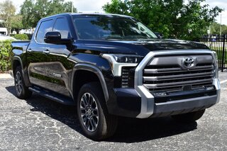 2022 Toyota Tundra Limited CrewMax 5.5' Bed (Natl) — photo 6