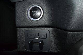 2022 Toyota Tundra Limited CrewMax 5.5' Bed (Natl) — photo 19