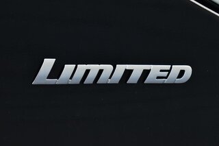2022 Toyota Tundra Limited CrewMax 5.5' Bed (Natl) — photo 9