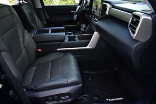 2022 Toyota Tundra Limited CrewMax 5.5' Bed (Natl) — photo 12