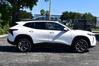 2024 Chevrolet Trax FWD 4dr LT — photo 7