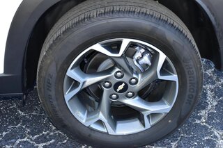 2024 Chevrolet Trax FWD 4dr LT — photo 8
