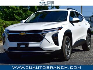 2024 Chevrolet Trax FWD 4dr LT — photo 1