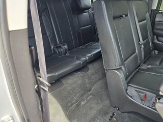 2018 Chevrolet Suburban LT — photo 9