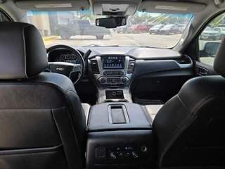 2018 Chevrolet Suburban LT — photo 18