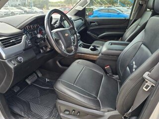 2018 Chevrolet Suburban LT — photo 6