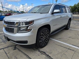 2018 Chevrolet Suburban LT — photo 1