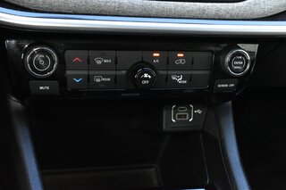 2022 Jeep Compass Latitude Lux — photo 16