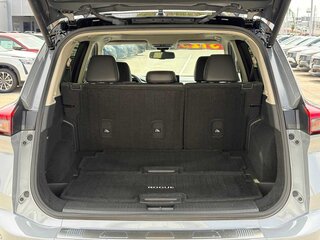 2025 Nissan Rogue Platinum — photo 10