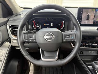 2025 Nissan Rogue Platinum — photo 23