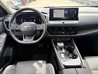 2025 Nissan Rogue Platinum — photo 12