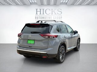 2025 Nissan Rogue Platinum — photo 5