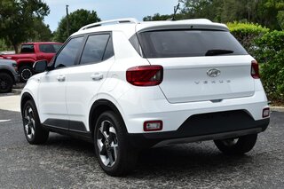 2025 Hyundai Venue SEL IVT — photo 3