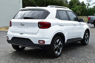 2025 Hyundai Venue SEL IVT — photo 5