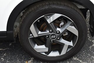 2025 Hyundai Venue SEL IVT — photo 8
