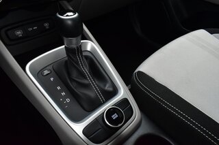 2025 Hyundai Venue SEL IVT — photo 16