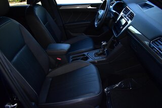 2023 Volkswagen Tiguan 2.0T SE R-Line Black FWD — photo 14