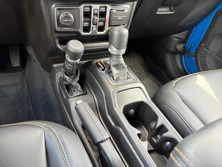 2024 Jeep Wrangler Sahara — photo 16