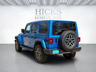 2024 Jeep Wrangler Sahara — photo 7
