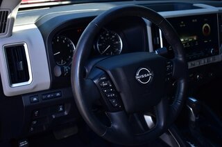 2025 Nissan Frontier Crew Cab 4x2 SV — photo 15