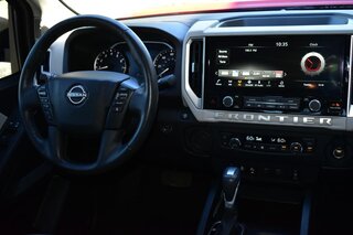 2025 Nissan Frontier Crew Cab 4x2 SV — photo 11