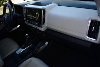 2025 Nissan Frontier Crew Cab 4x2 SV — photo 14