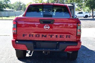 2025 Nissan Frontier Crew Cab 4x2 SV — photo 4