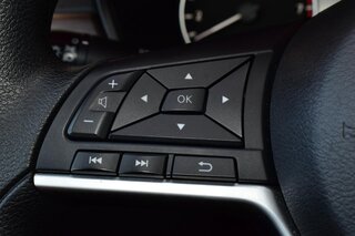 2025 Nissan Altima SV FWD — photo 19